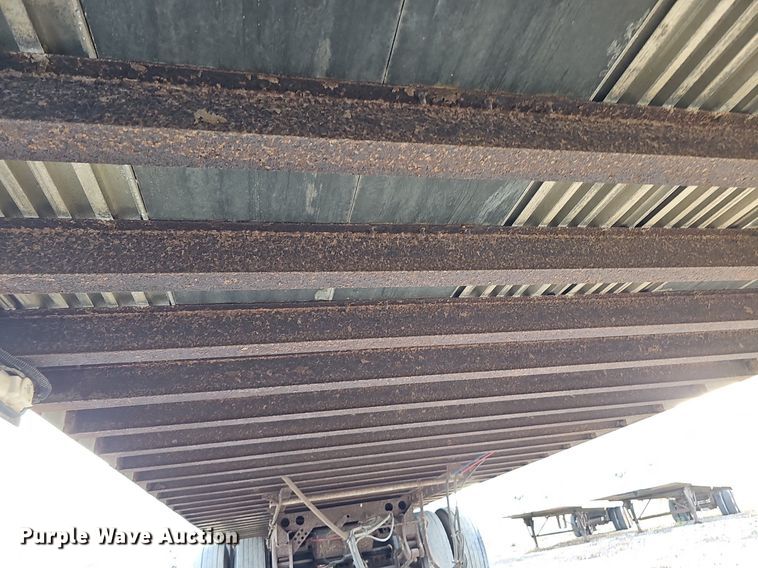 image for item DS5654 2000 Wabash National  dry van trailer