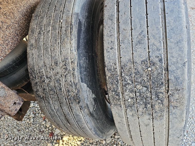 image for item DS5654 2000 Wabash National  dry van trailer