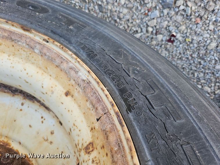 image for item DS5654 2000 Wabash National  dry van trailer