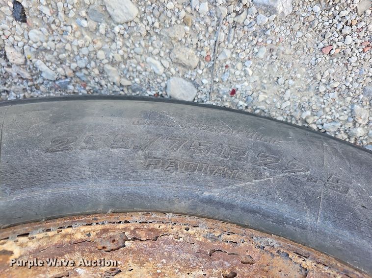 image for item DS5654 2000 Wabash National  dry van trailer