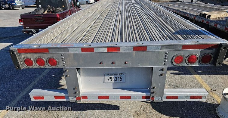 image for item DS5681 2020 Great Dane FXP-0029-00053  flatbed trailer