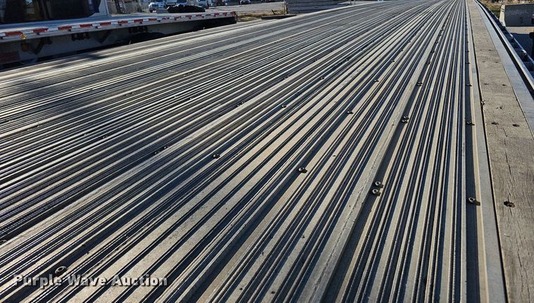 image for item DS5681 2020 Great Dane FXP-0029-00053  flatbed trailer