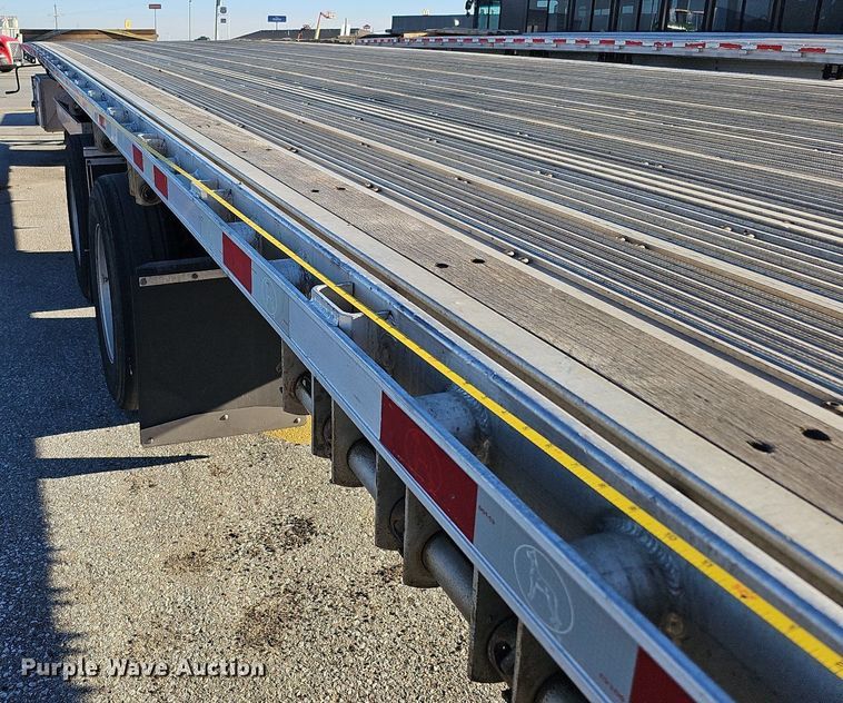 image for item DS5681 2020 Great Dane FXP-0029-00053  flatbed trailer