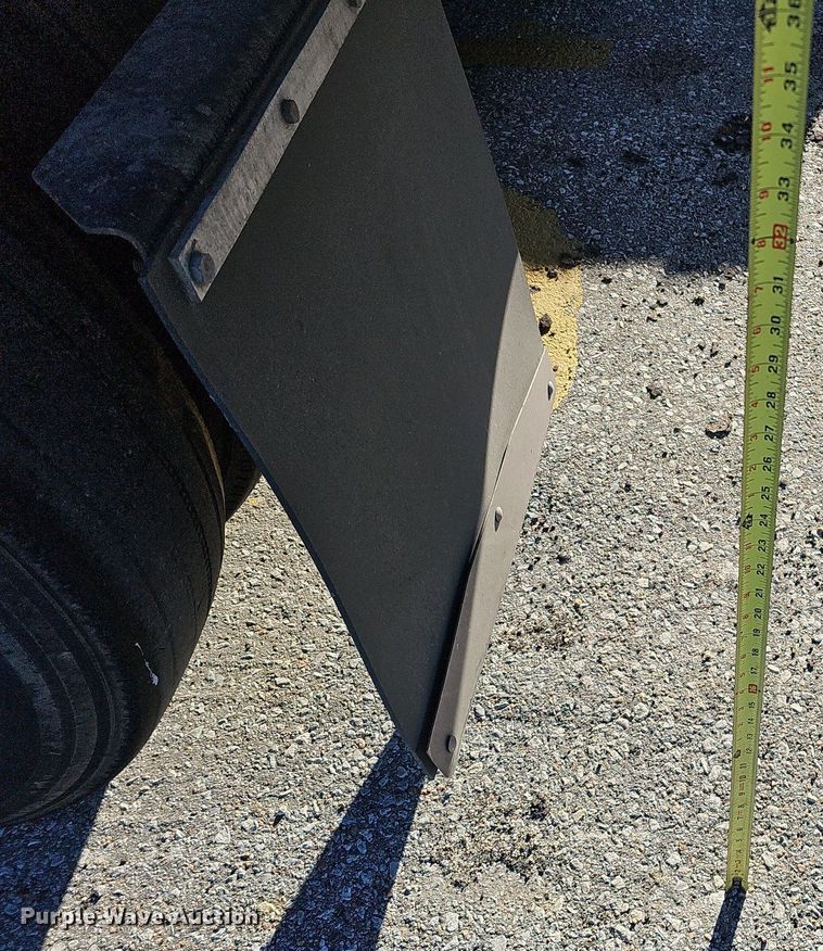 image for item DS5681 2020 Great Dane FXP-0029-00053  flatbed trailer