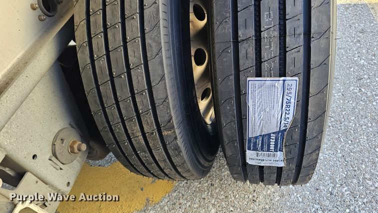 image for item DS5681 2020 Great Dane FXP-0029-00053  flatbed trailer