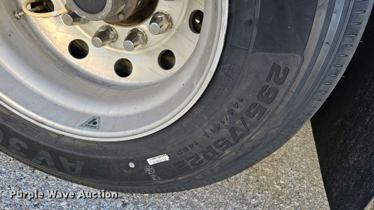 image for item DS5681 2020 Great Dane FXP-0029-00053  flatbed trailer