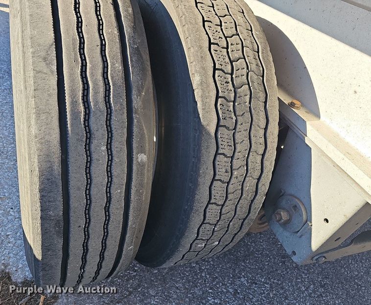 image for item DS5681 2020 Great Dane FXP-0029-00053  flatbed trailer