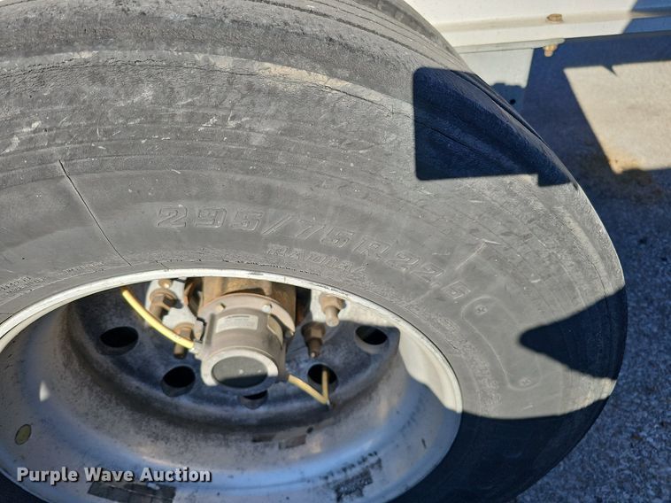 image for item DS5681 2020 Great Dane FXP-0029-00053  flatbed trailer