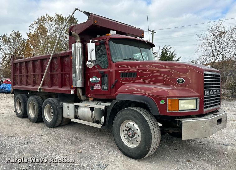 image for item DW2919 2005 Mack CL  dump truck