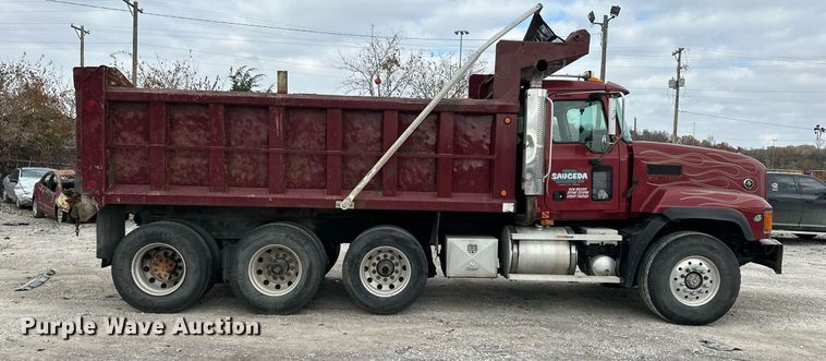 image for item DW2919 2005 Mack CL  dump truck