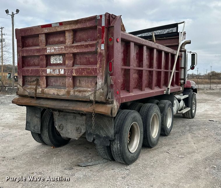 image for item DW2919 2005 Mack CL  dump truck