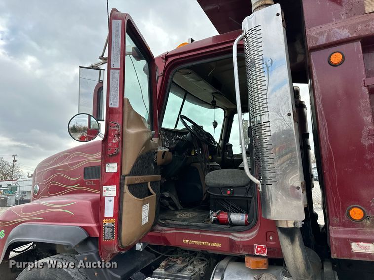 image for item DW2919 2005 Mack CL  dump truck
