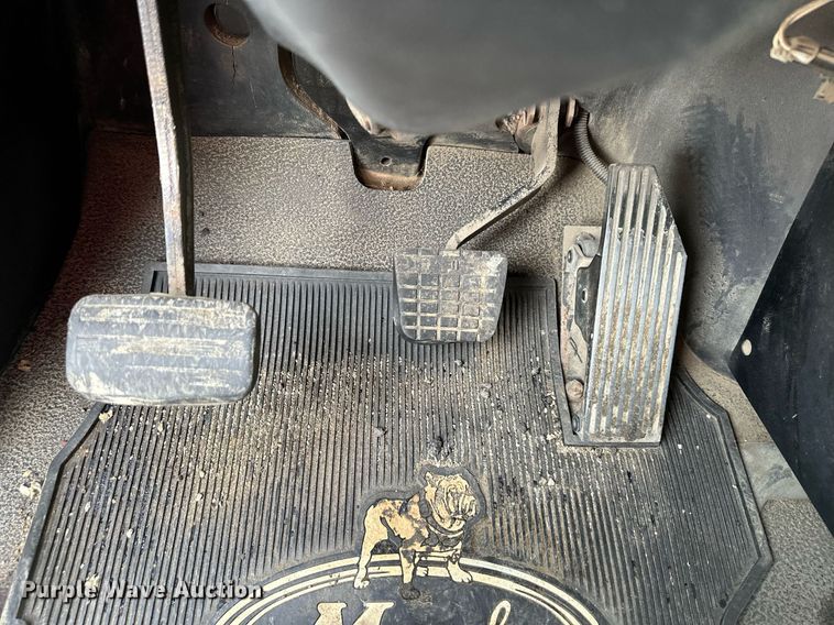 image for item DW2919 2005 Mack CL  dump truck