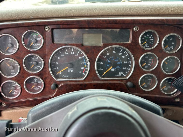 image for item DW2919 2005 Mack CL  dump truck