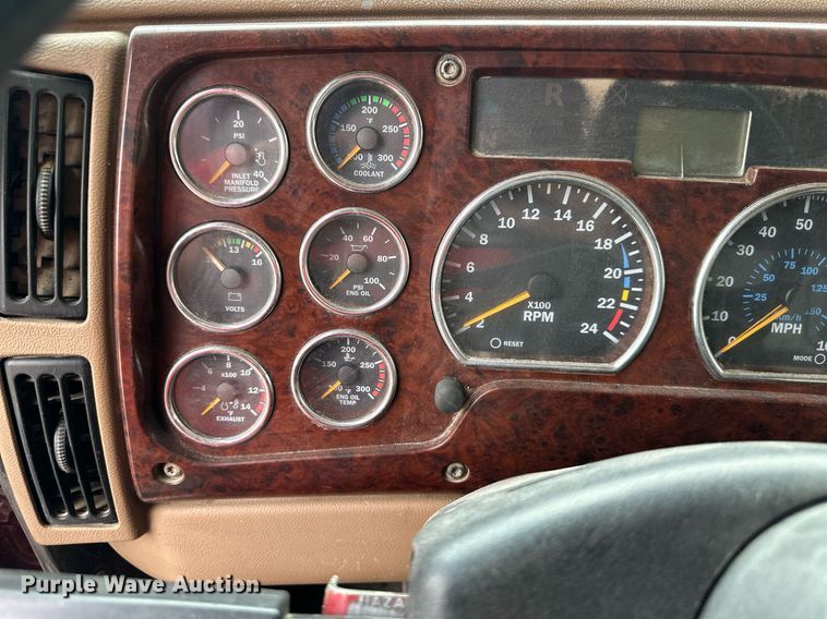 image for item DW2919 2005 Mack CL  dump truck