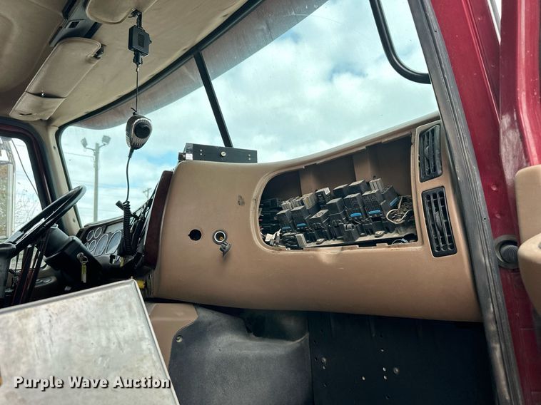 image for item DW2919 2005 Mack CL  dump truck