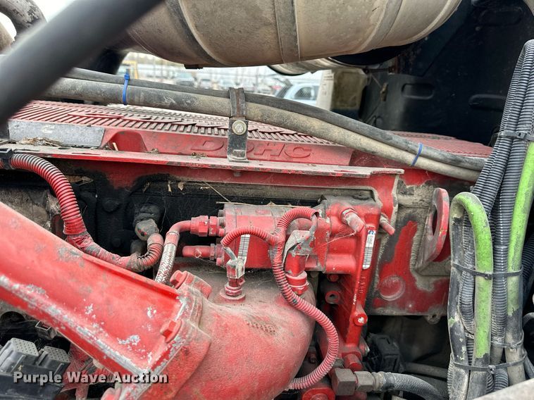 image for item DW2919 2005 Mack CL  dump truck