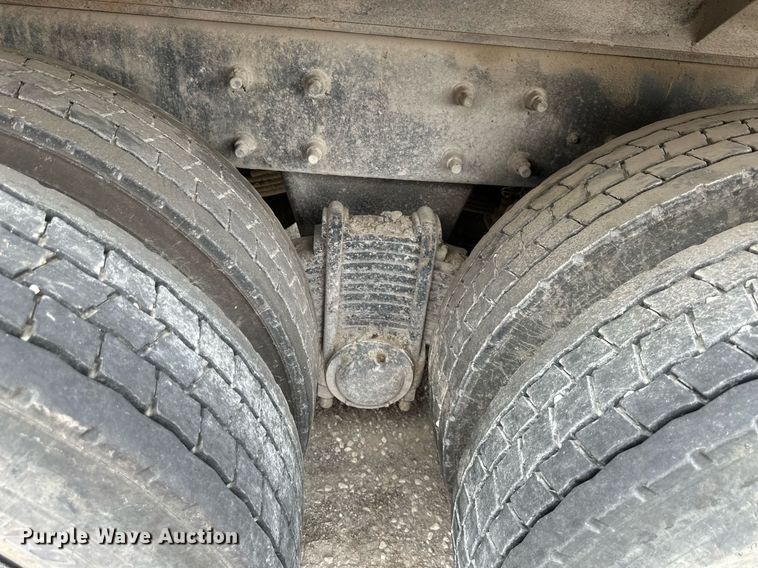 image for item DW2919 2005 Mack CL  dump truck