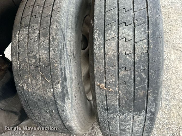 image for item DW2919 2005 Mack CL  dump truck