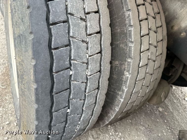 image for item DW2919 2005 Mack CL  dump truck