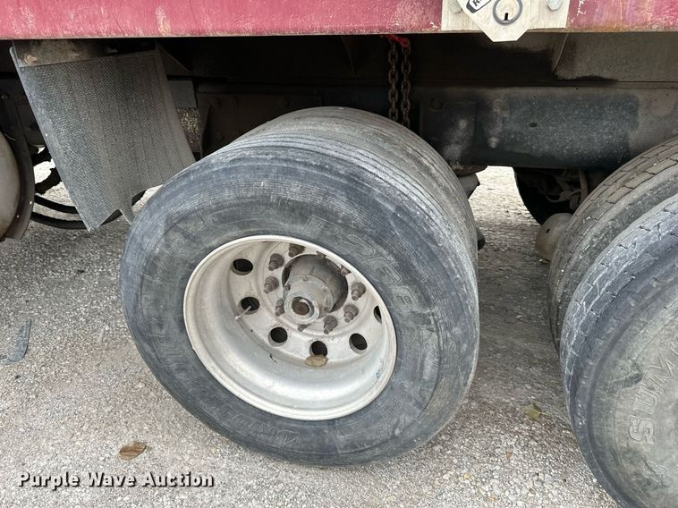 image for item DW2919 2005 Mack CL  dump truck