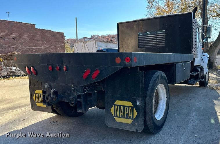 image for item DW2932 2000 International 4900  Crew Cab flatbed truck