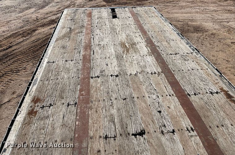 image for item GG9795 1996 Fruehauf PAA-NT1-NT1S-48W  flatbed trailer