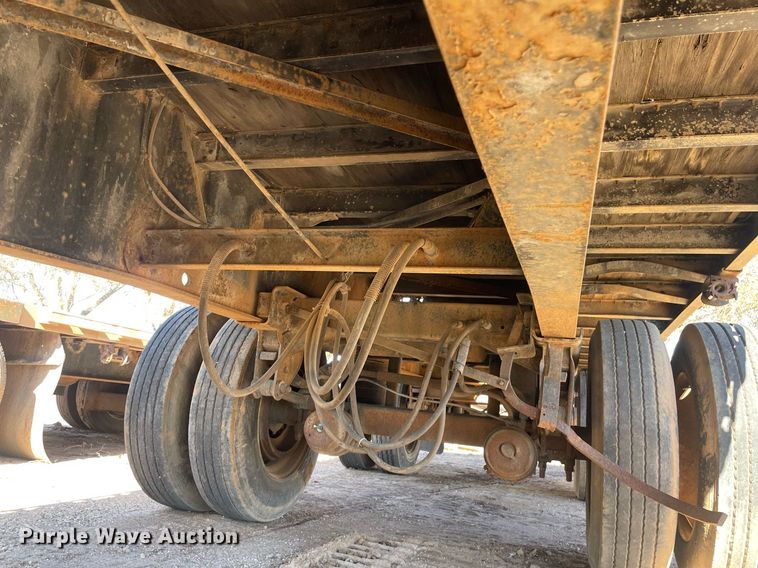 image for item GG9795 1996 Fruehauf PAA-NT1-NT1S-48W  flatbed trailer