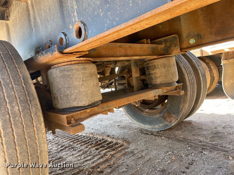 image for item GG9795 1996 Fruehauf PAA-NT1-NT1S-48W  flatbed trailer