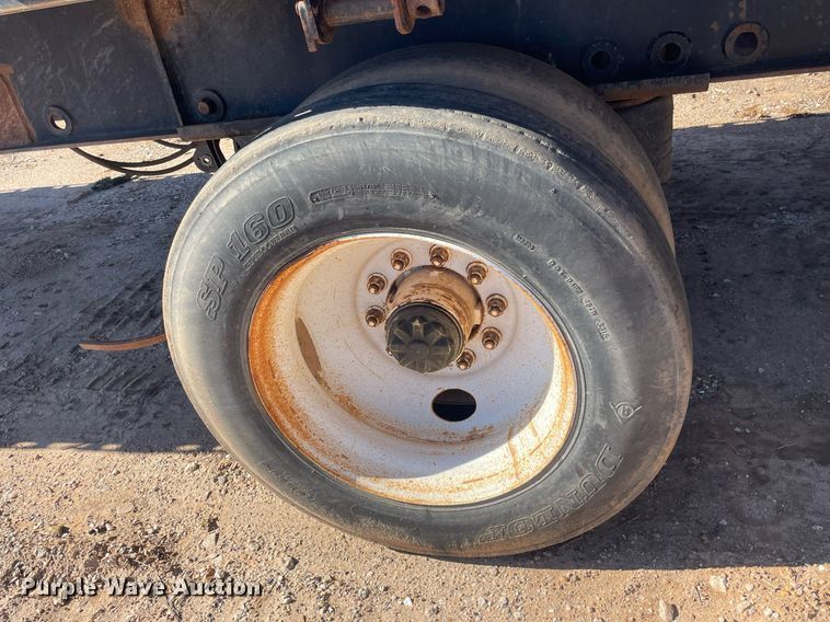 image for item GG9795 1996 Fruehauf PAA-NT1-NT1S-48W  flatbed trailer