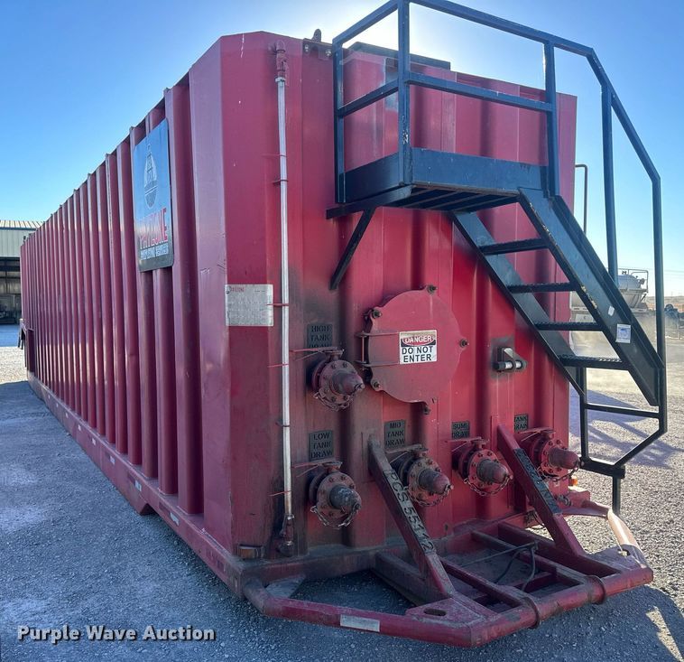 image for item IU9051 2004 VE Enterprises  frac tank trailer