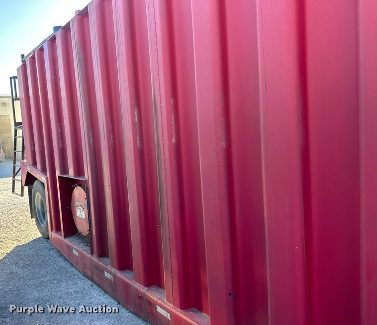 image for item IU9051 2004 VE Enterprises  frac tank trailer