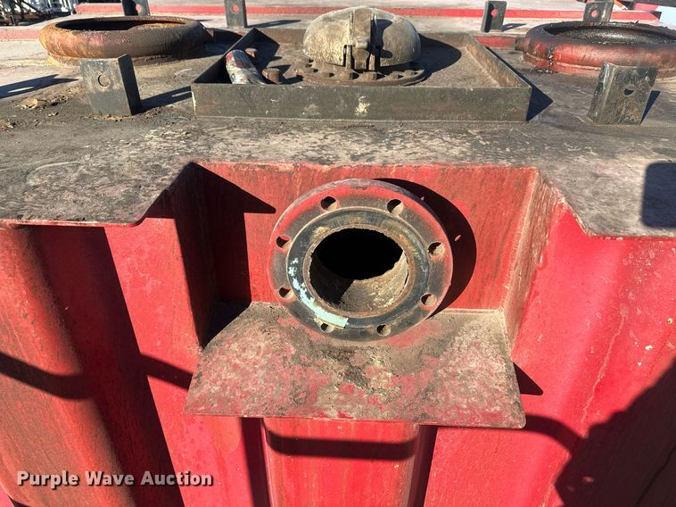 image for item IU9051 2004 VE Enterprises  frac tank trailer