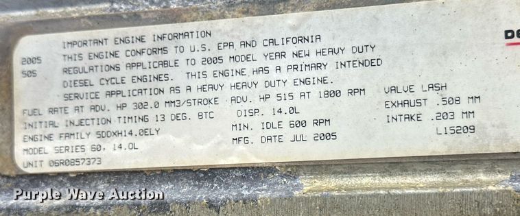 image for item IU9113 2006 Freightliner Columbia  semi truck