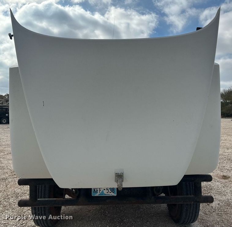 image for item IU9125 2007 Mack CHN613  winch truck