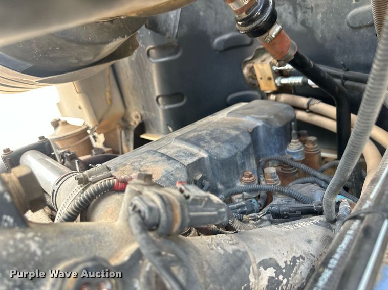 image for item IU9125 2007 Mack CHN613  winch truck