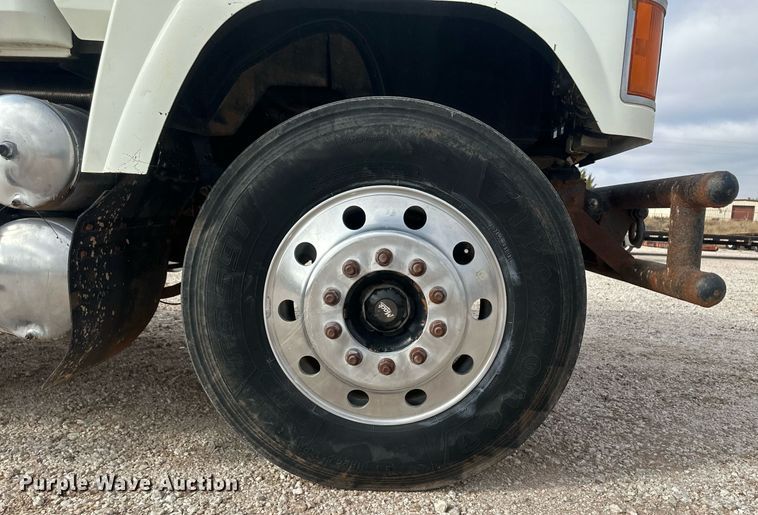 image for item IU9125 2007 Mack CHN613  winch truck