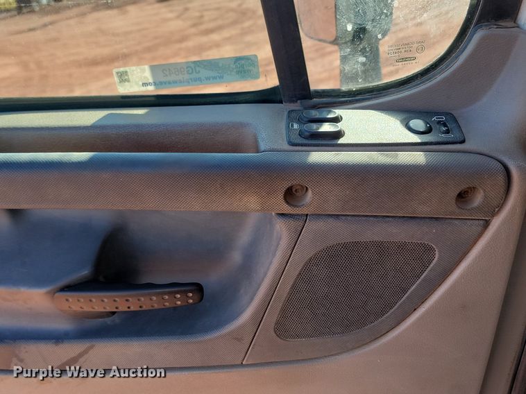 image for item JG9642 2012 Freightliner Cascadia  semi truck