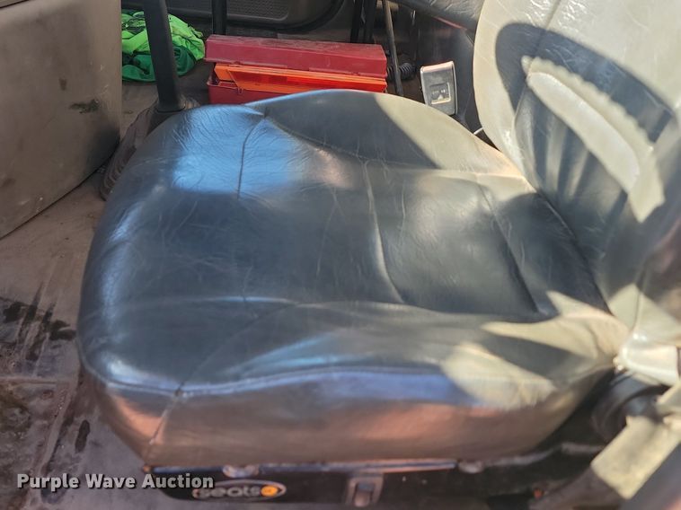 image for item JG9642 2012 Freightliner Cascadia  semi truck