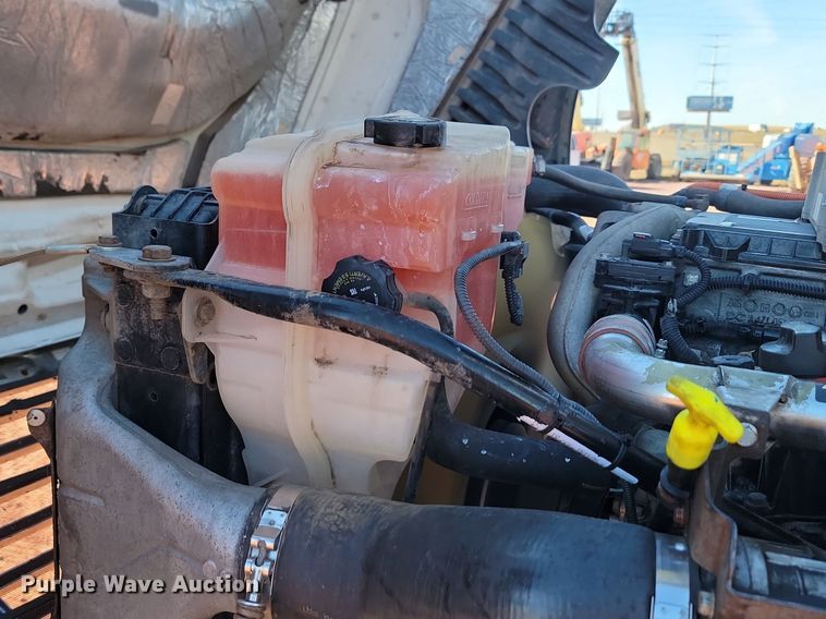 image for item JG9642 2012 Freightliner Cascadia  semi truck