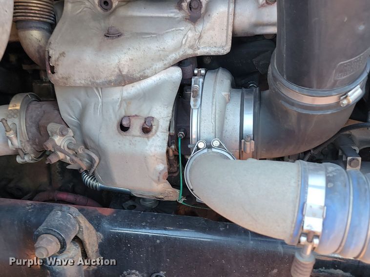 image for item JG9642 2012 Freightliner Cascadia  semi truck