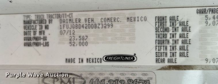 image for item KH9557 2013 Freightliner Cascadia  semi truck