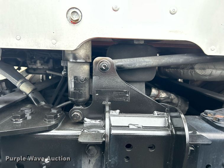 image for item KH9559 2014 Kenworth T680  semi truck