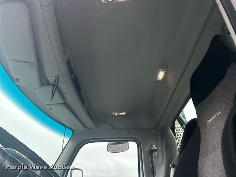 image for item KH9559 2014 Kenworth T680  semi truck