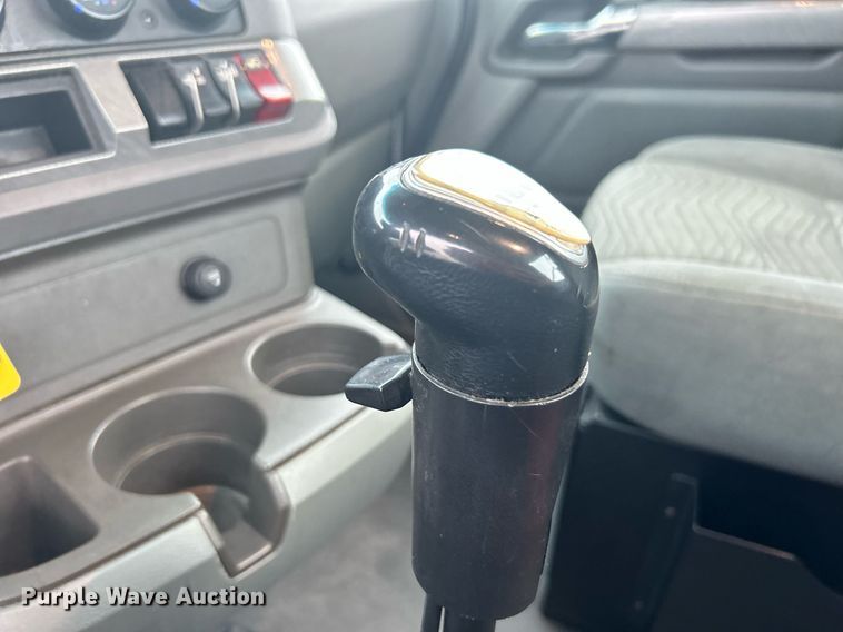 image for item KH9559 2014 Kenworth T680  semi truck