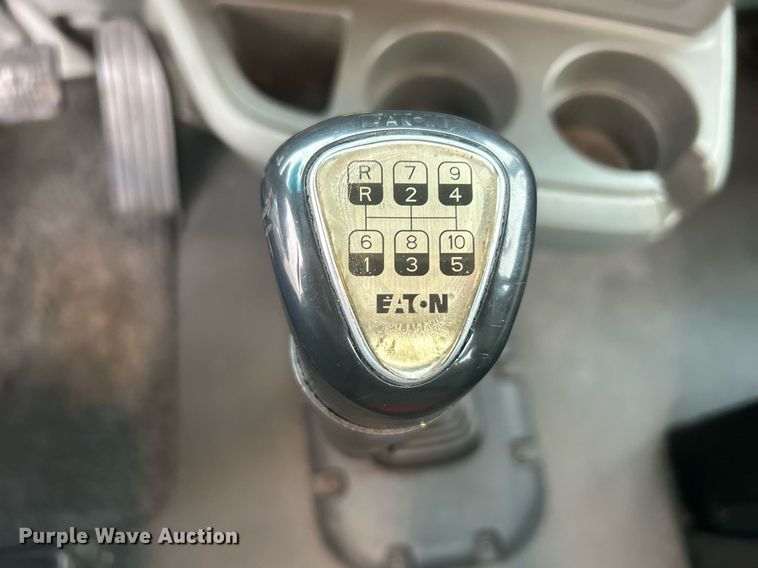 image for item KH9559 2014 Kenworth T680  semi truck