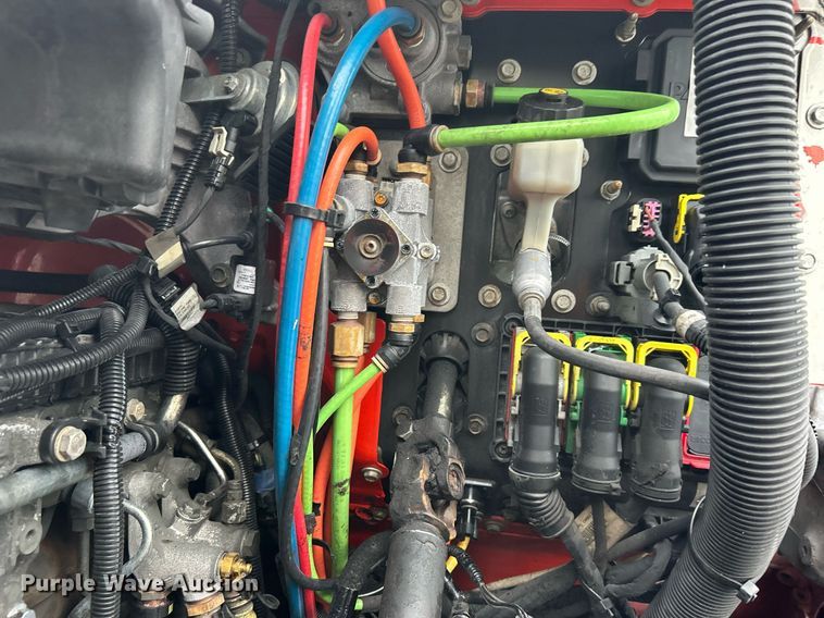 image for item KH9559 2014 Kenworth T680  semi truck