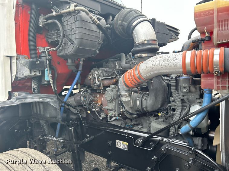image for item KH9559 2014 Kenworth T680  semi truck