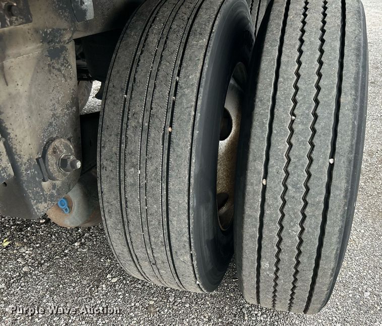 image for item KH9560 2014 Great Dane dry van trailer