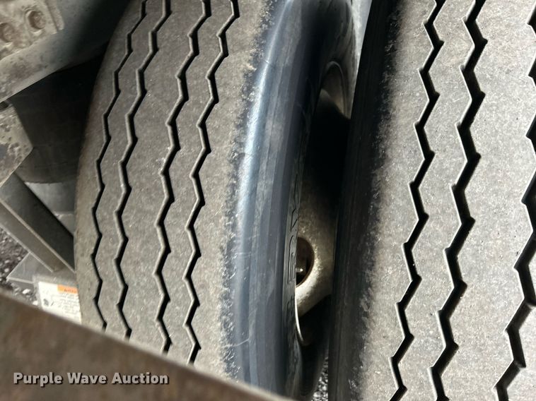 image for item KH9560 2014 Great Dane dry van trailer